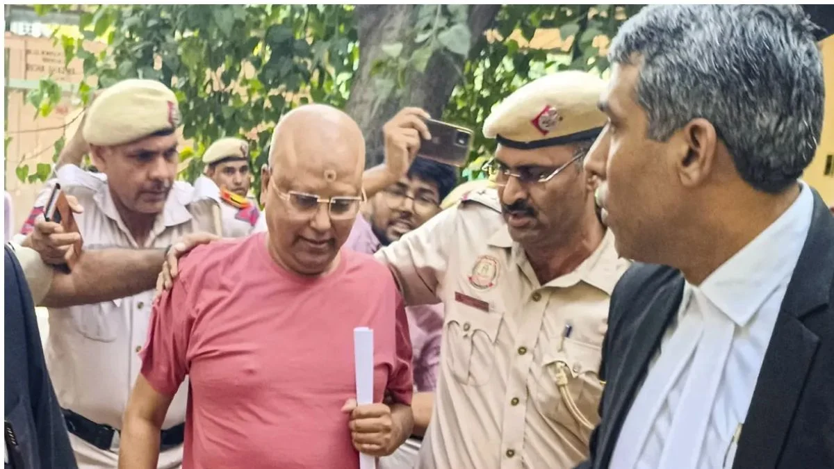 चैतन्यानंद को पटियाला हाउस कोर्ट ने 5 दिन की पुलिस हिरासत में भेजा, लड़कियों ने लगाया था यौन उत्पीड़न का आरोप